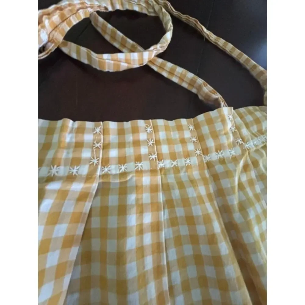 None and/or Unknown charming vintage